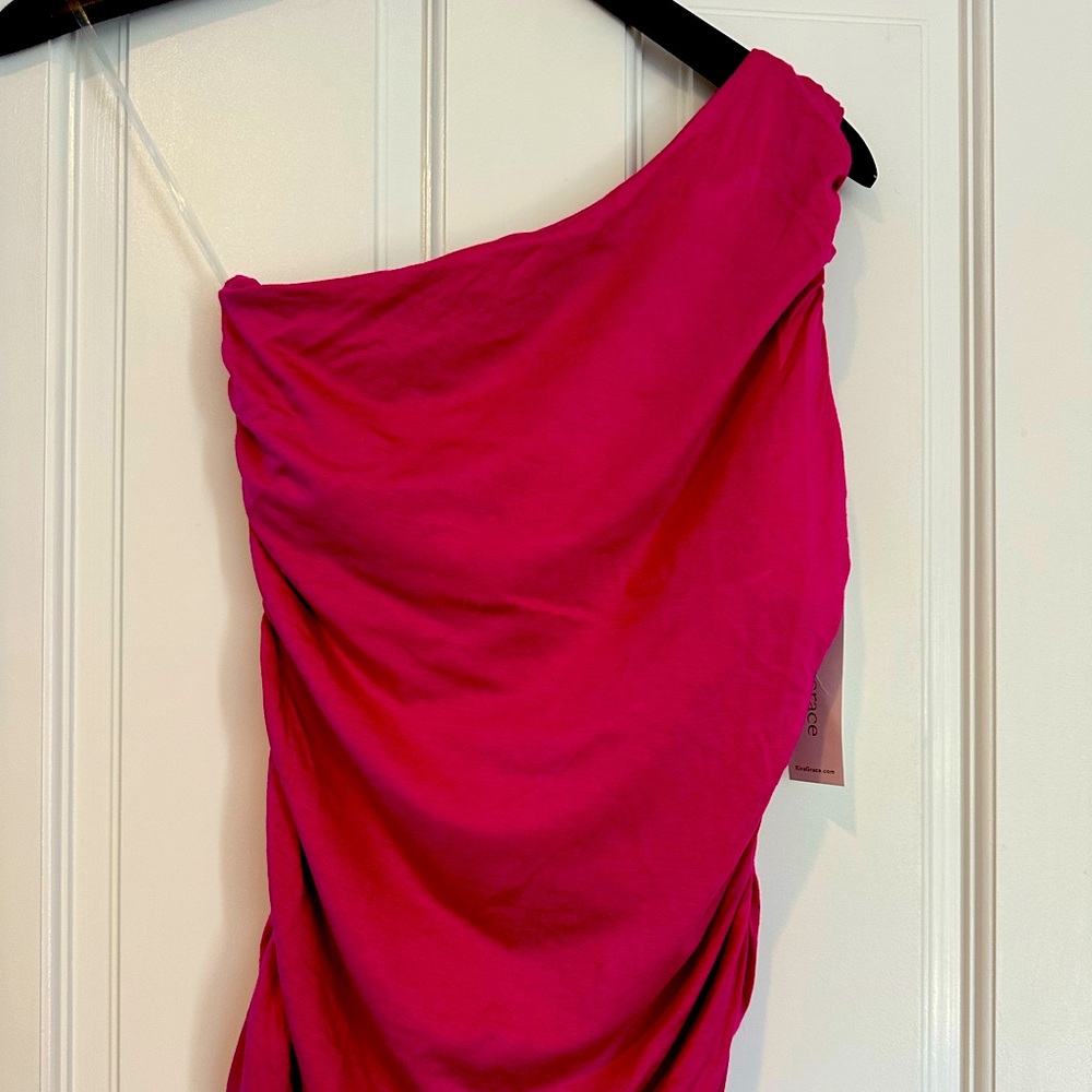 Tags on fuchsia (hot pink) Kira Grace goddess yoga ruched top with built in bra